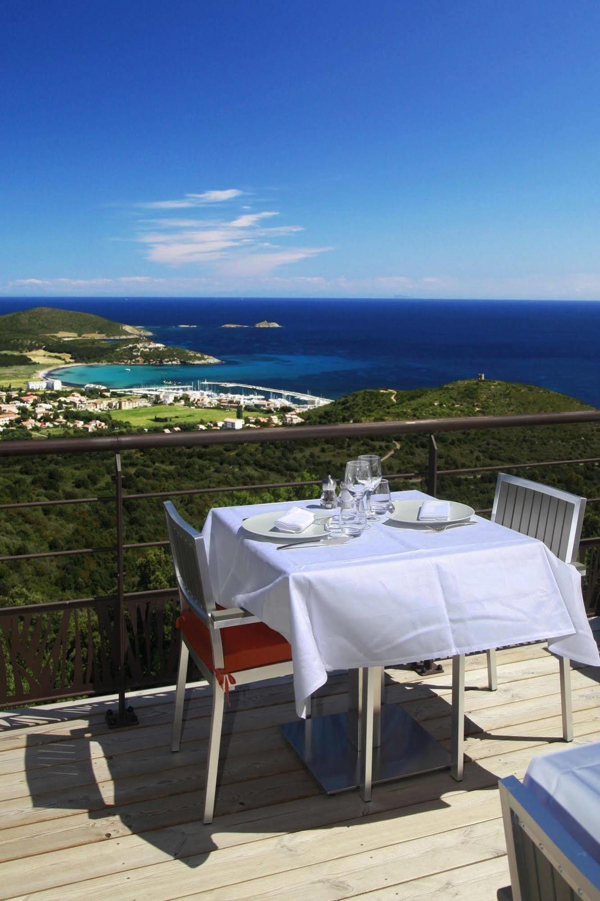Le Tomino Hotell Macinaggio  Exteriör bild