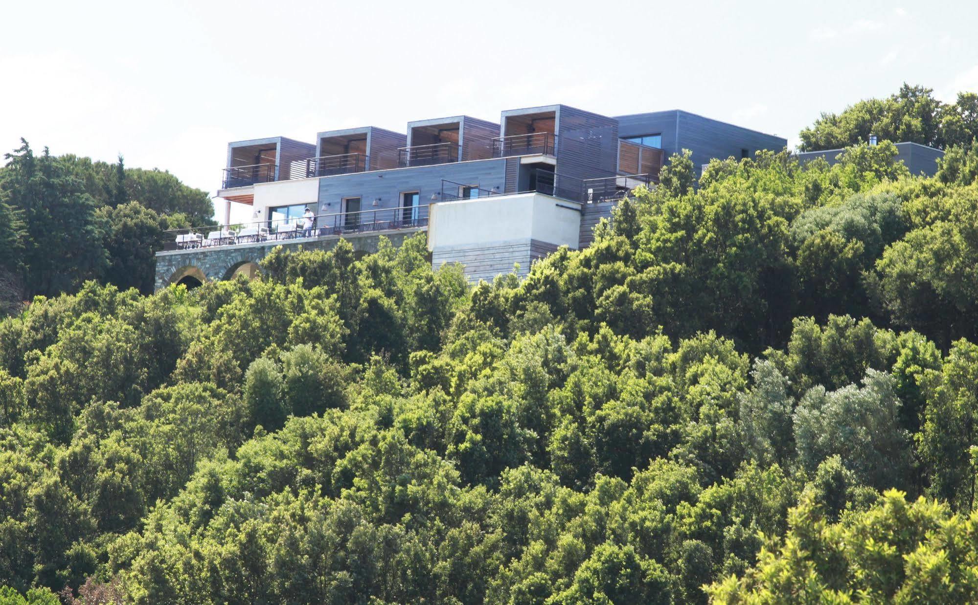 Le Tomino Hotell Macinaggio  Exteriör bild